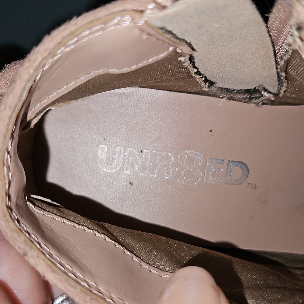 Shoes - Picture 2 of 3